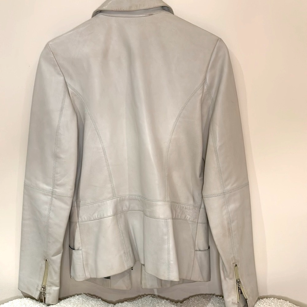 (6) 100% leather jacket SIMONE putty colour. Super soft! - Picture 3 of 4